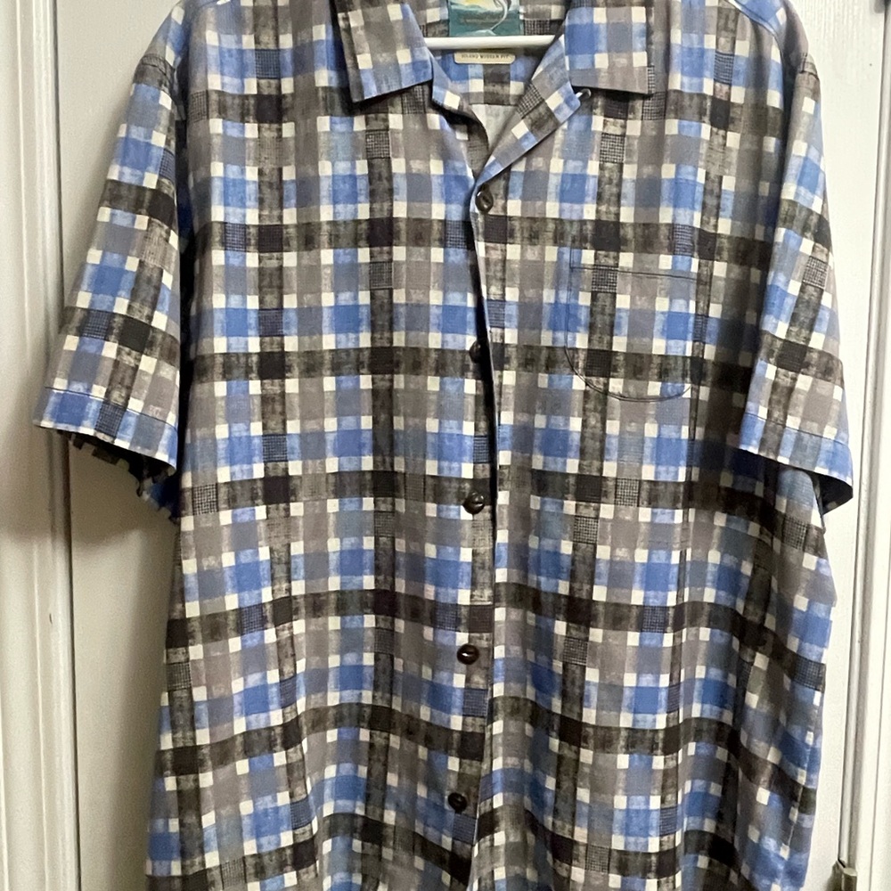 Tommy Bahama Shirt (Men’s XL)